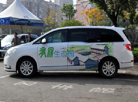 姚安户外车贴喷绘如何保持效果?